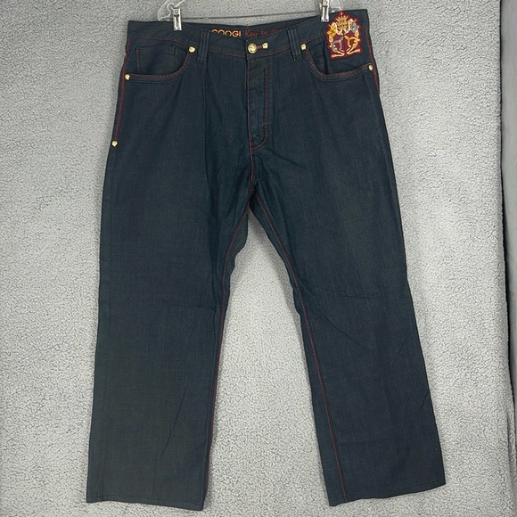COOGI denim blue with red trim embroidered men’s 42/35 jeans Y2K vintage